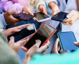 Apple and Samsung users could be due share of £480m payout