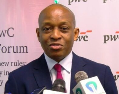 Professional services firm PricewaterhouseCoopers (PwC) has advised the Bank of Ghana to tread carefully as it considers whether to adjust the monetary policy rate at its meeting scheduled from Monday, November 24 to Wednesday, November 26, 2025. Ghana travel guide PwC flagged lingering external risks, referencing UK-based Fitch Solutions, which has cautioned that although Ghana’s economic outlook remains robust, rising Islamist insurgency in the Sahel could threaten the country’s growth trajectory. Speaking to the media on the sidelines at the PwC 2026 Post-Budget Forum, PwC Ghana’s Country Senior Partner, Vish Ashiagbor, said the central bank must balance the sharp decline in inflation with these emerging vulnerabilities as it reviews the current 21.5% policy rate. “I wouldn’t be surprised if the rate is held,” he said. “Inflation has dropped significantly and is now within the Bank of Ghana’s target band of 8 percent plus or minus 2, so there’s room for a cut. But Fitch has reminded us that risks are still out there, so caution is key.” He added that although a rate cut would be positive, maintaining the rate is the more likely outcome. “A cut would be good, but with so many variables at play, I wouldn’t be surprised if the committee decides to maintain the rate.” The policy decision comes on the back of the Bank of Ghana’s recent monetary adjustments. On September 17, 2025, the Monetary Policy Committee (MPC) lowered the benchmark rate by 350 basis points to 21.5%, citing a steady decline in inflationary pressures. The reduction was approved by a majority of MPC members. That move marked the second significant cut in 2025 as the central bank sought to stimulate credit growth and support economic recovery amid concerns over currency stability and looming utility tariff hikes. Earlier in July 2025, the MPC reduced the rate by 300 basis points from 28% to 25%, following a marginal increase in March from 27% to 28%. The Committee maintained the 28% rate at its May meeting.