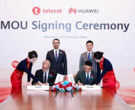 Business leaders from Telecel Group and Huawei signing the MOU in Shenzhen, China